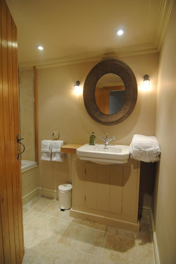 Courtyard Cottages Lymington, 2 Adults Only Εξωτερικό φωτογραφία